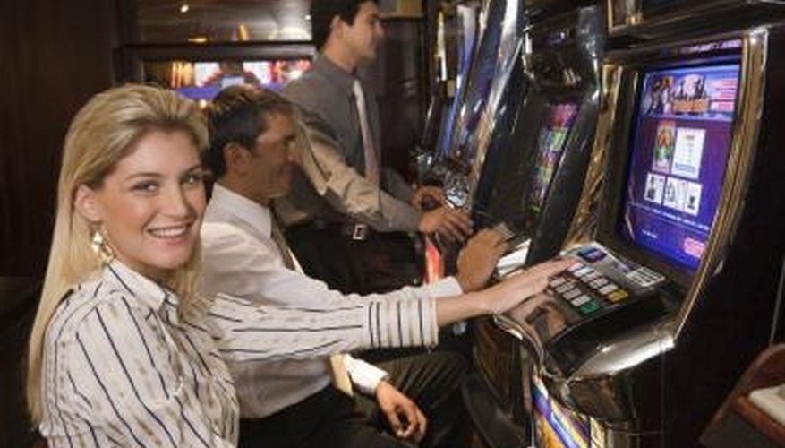 Most modern slot machines are electronic rather than mechanical. Most modern slot machines are electronic rather than mechanical.