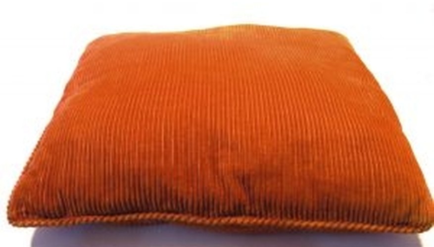 Make a beaded pillow for new, elegant home decor style. Make a beaded pillow for new, elegant home decor style.