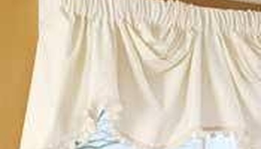 Austrian valance with trim Austrian valance with trim