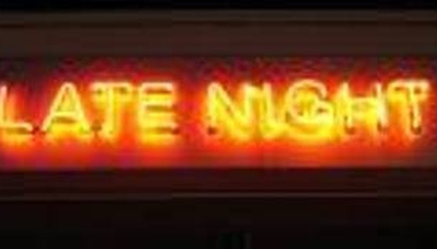 Combination neon and helium gas neon light