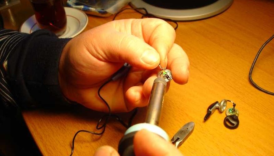 Proper tinning and soldering ensures good connections in electronics and solid joints. Proper tinning and soldering ensures good connections in electronics and solid joints.