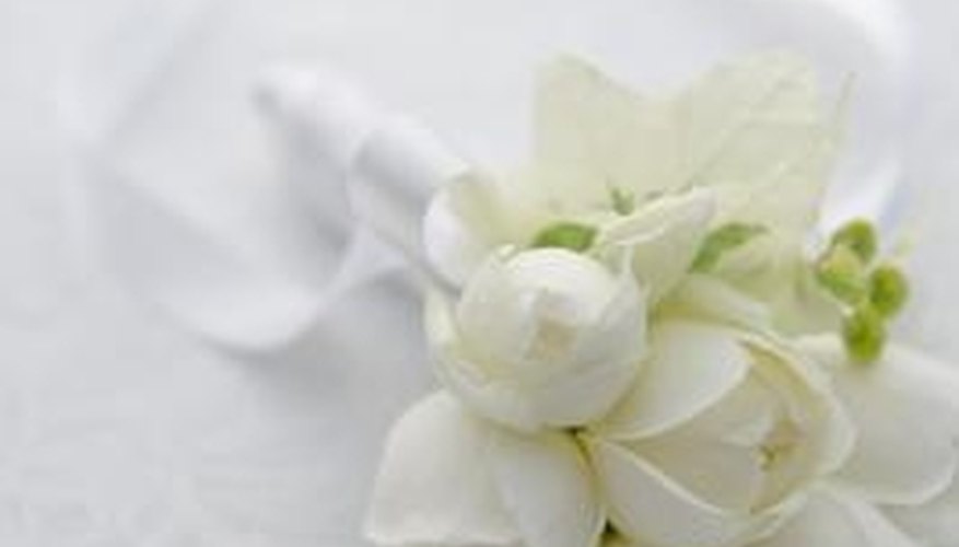 what-does-a-white-flower-or-rose-symbolize-garden-guides