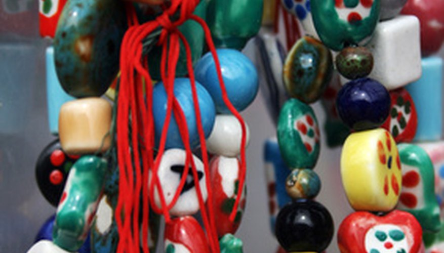 Pony beads come in many colors and shapes. Pony beads come in many colors and shapes.