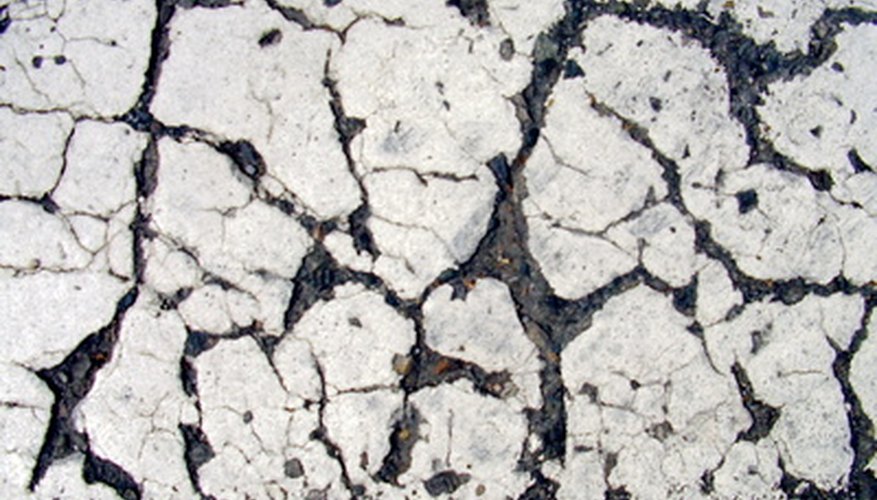 Major damage to driveway pavement may require more extensive and costly repairs. Major damage to driveway pavement may require more extensive and costly repairs.
