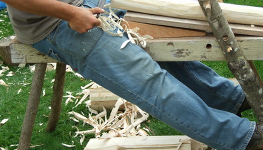 Wood crafts can be used to make products of all sizes. Wood crafts can be used to make products of all sizes.