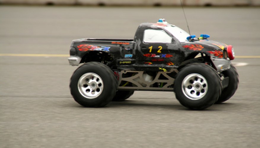 Radio-controlled vehicles with brushless motors must use an electronic speed control. Radio-controlled vehicles with brushless motors must use an electronic speed control.