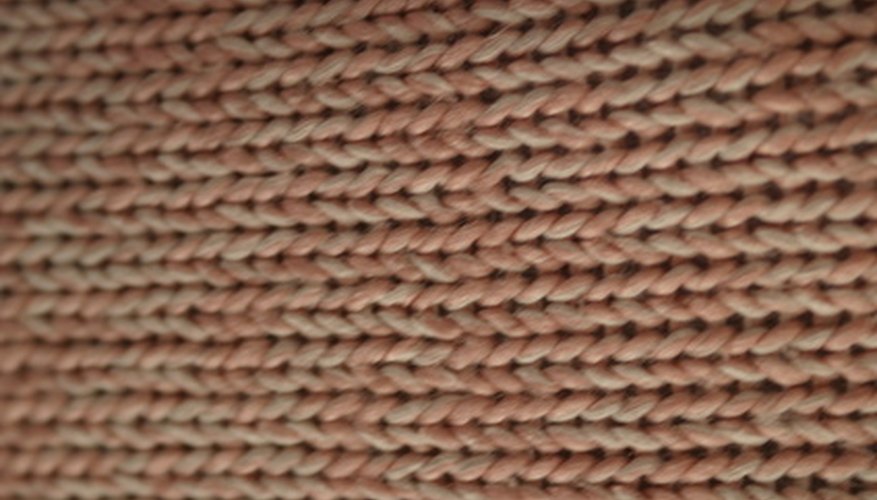 Grafting joins one set of knit Grafting joins one set of knit