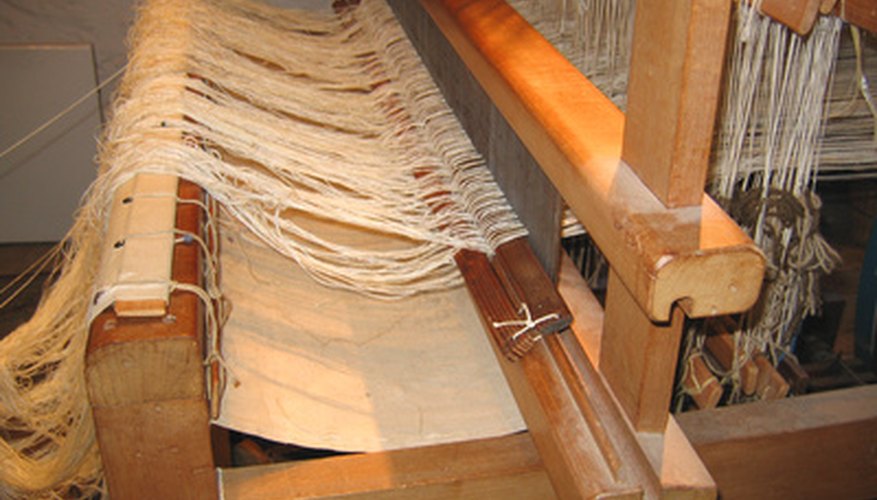 Simplify the concept of weaving when you build a wooden weaving loom. Simplify the concept of weaving when you build a wooden weaving loom.
