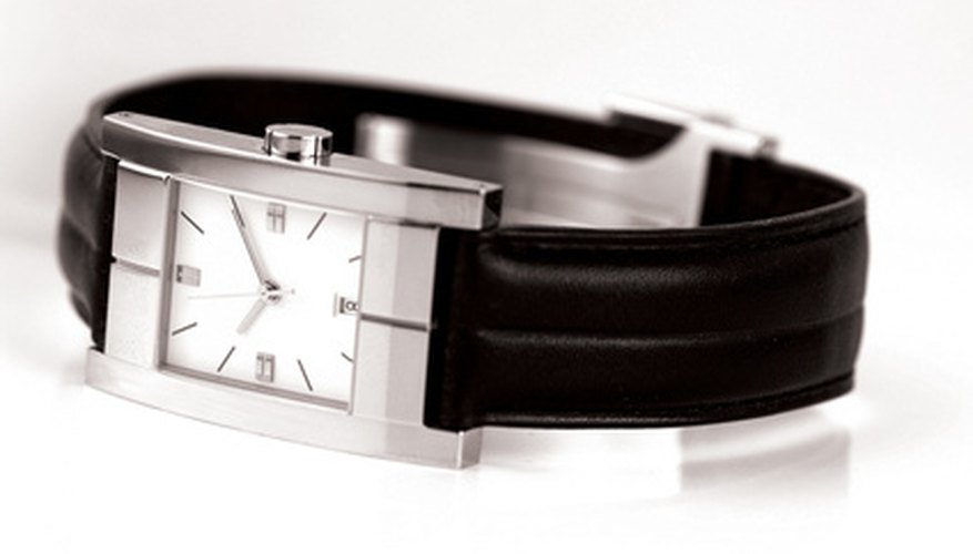 Making a watch band is simple. Making a watch band is simple.