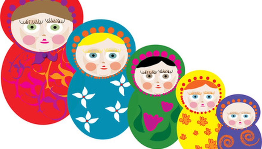 Use pear shapes to make paper Matryoshka Dolls. Use pear shapes to make paper Matryoshka Dolls.