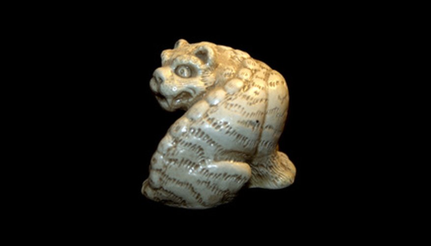 Japanese figurines can represent humans, gods or animals. Japanese figurines can represent humans, gods or animals.