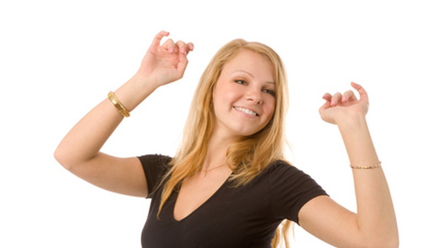 Good club songs need a hook for people to remember and sing after the song's over. Good club songs need a hook for people to remember and sing after the song's over.