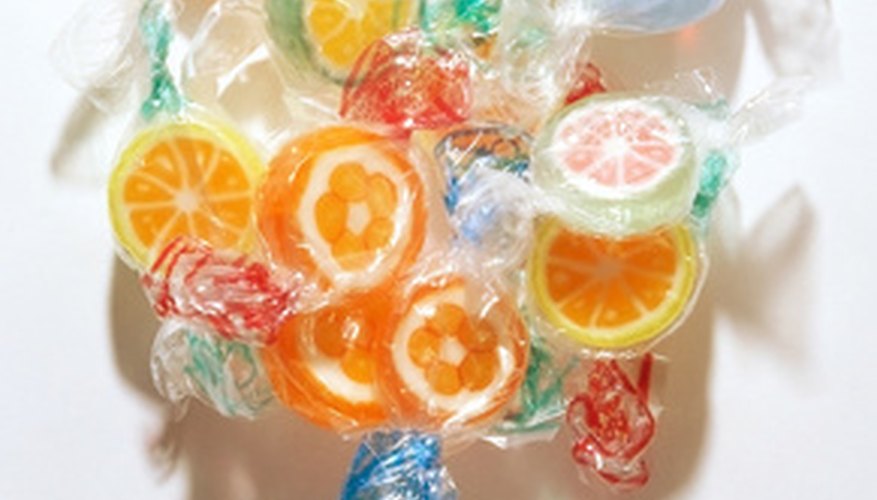 Photo Credit: candy image by red2000 from <a href='http://www.fotolia.com'>Fotolia.com</a> Having a candy scavenger hunt is a fun task for sleepovers