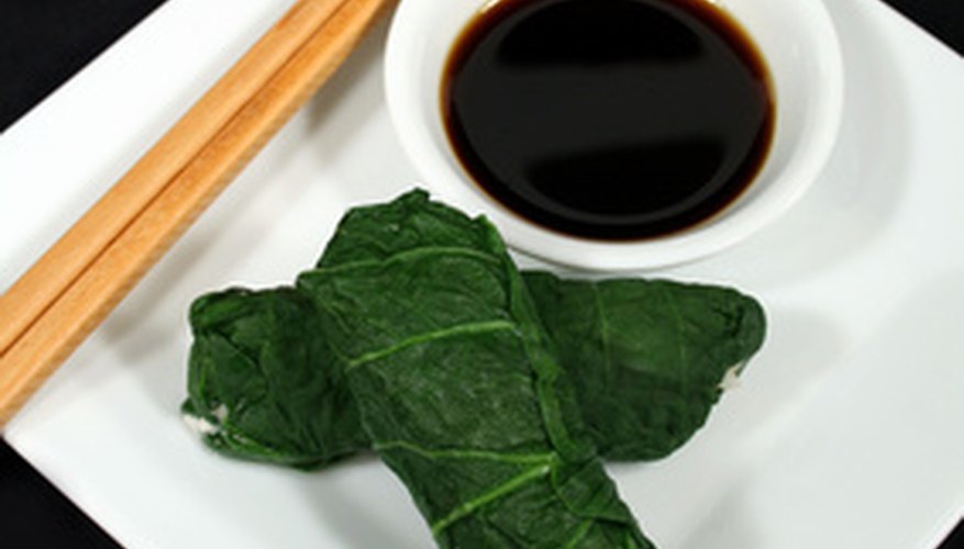 Tatsoi leaves for dipping in a traditional Chinese meal Tatsoi leaves for dipping in a traditional Chinese meal