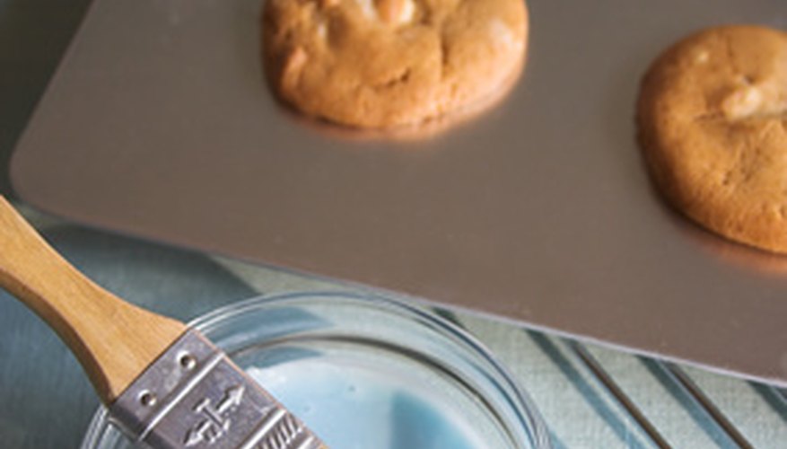 A cookie sheet can be used for various science projects. A cookie sheet can be used for various science projects.