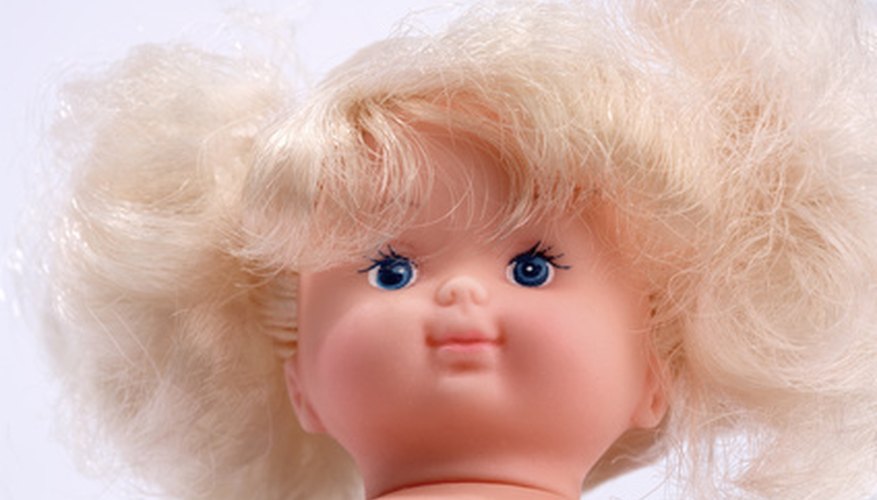 With time and effort you can untangle your doll's hair. With time and effort you can untangle your doll's hair.