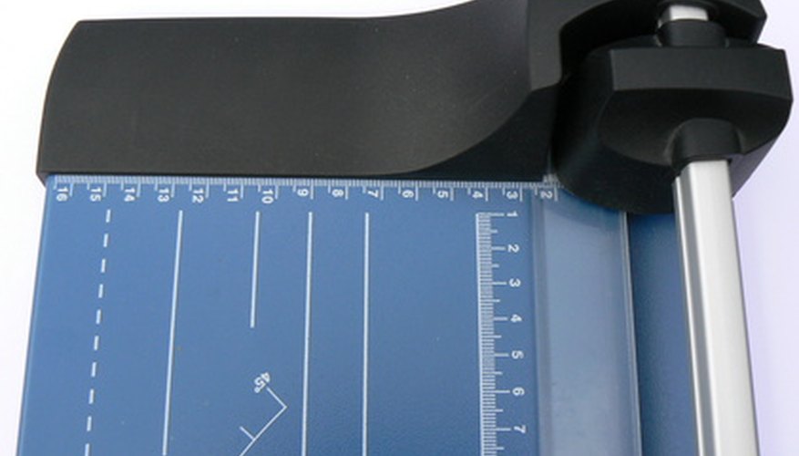 A rotary cutting mat is essential for this project. A rotary cutting mat is essential for this project.