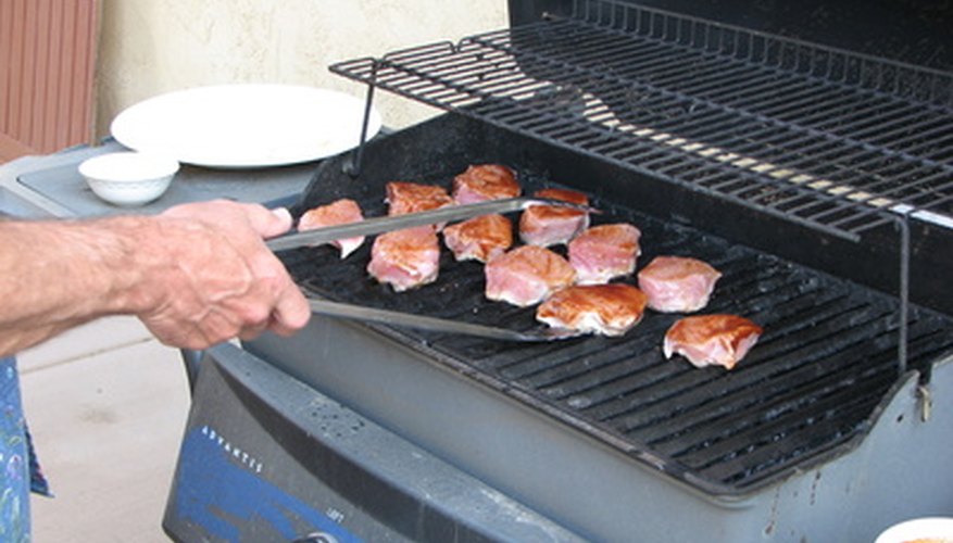 You can create a barbecue island in your backyard quickly and easily. You can create a barbecue island in your backyard quickly and easily.