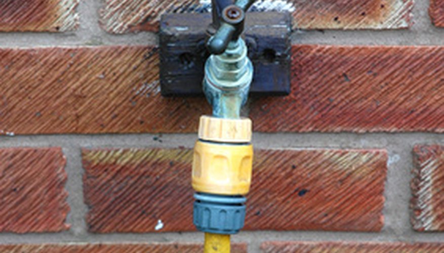 Good connectors conserve water. Good connectors conserve water.