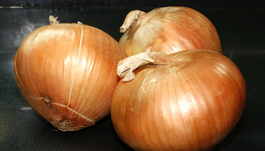 Grow onions in a small space. Grow onions in a small space.