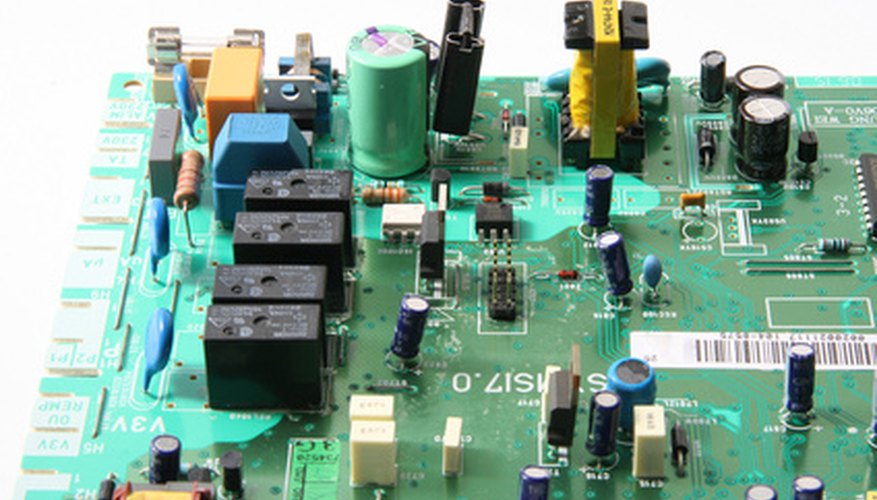 All electronic circuits use voltage regulators. All electronic circuits use voltage regulators.