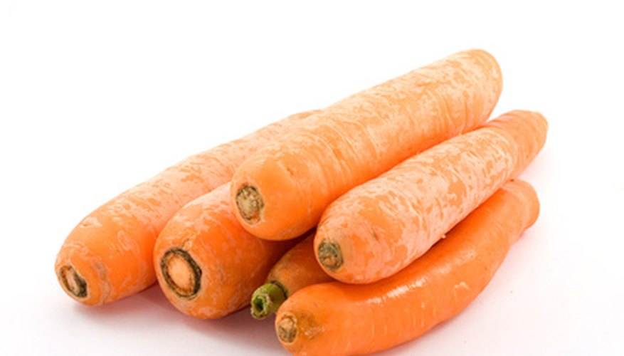 You can grow vegetables like carrots in plastic containers. You can grow vegetables like carrots in plastic containers.
