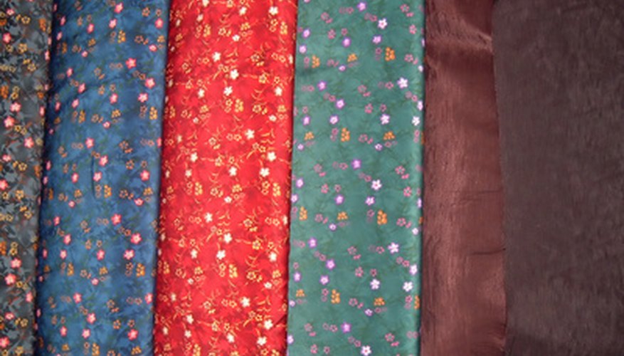 Complementary cut quilt fabrics are combined in collections called jelly rolls and layer cakes. Complementary cut quilt fabrics are combined in collections called jelly rolls and layer cakes.