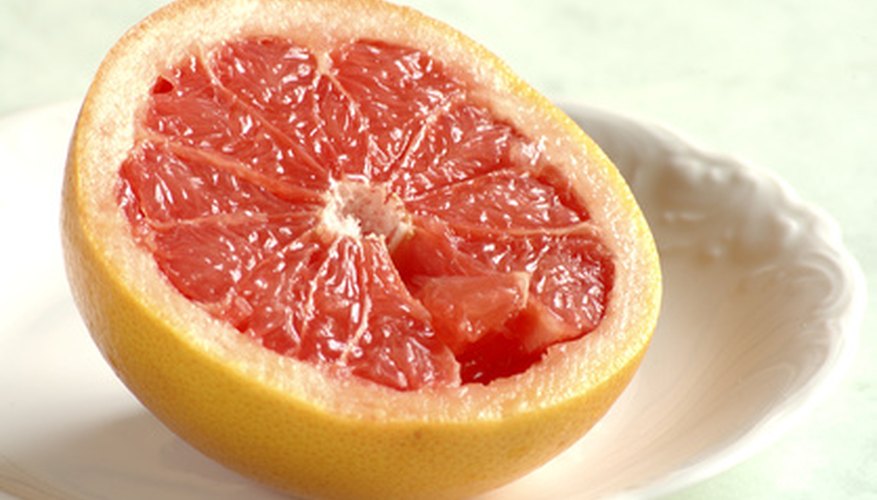 Grapefruits are popular breakfast fruits in the United States. Grapefruits are popular breakfast fruits in the United States.