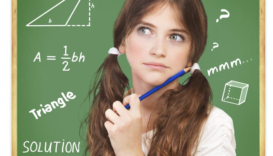 An obtuse triangle contains no right angles. An obtuse triangle contains no right angles.