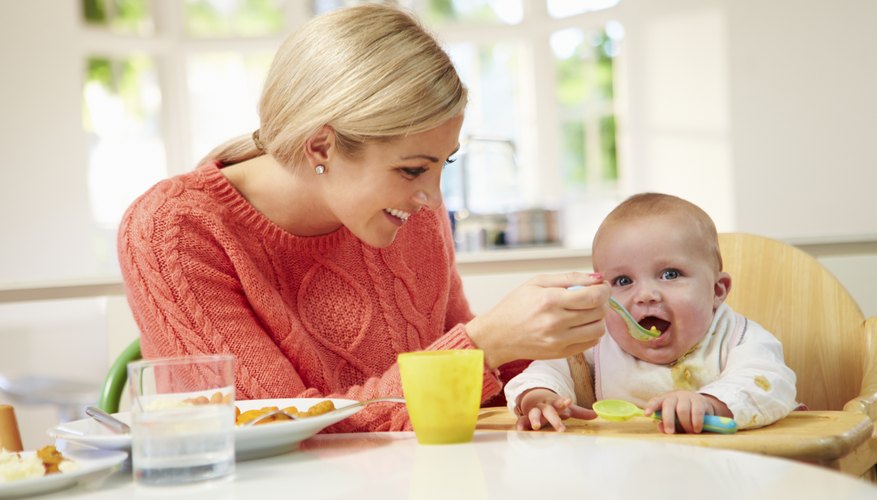 What Foods Can a 7-Month-Old Baby Eat and How Much? | How ...