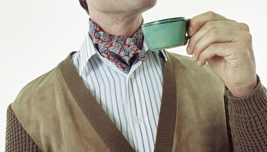 Creating your own day cravat allows you to make it more personalized. Creating your own day cravat allows you to make it more personalized.