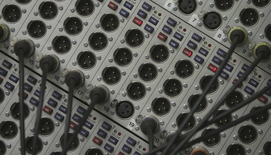 Plug the monitor power amp into the mixer Plug the monitor power amp into the mixer