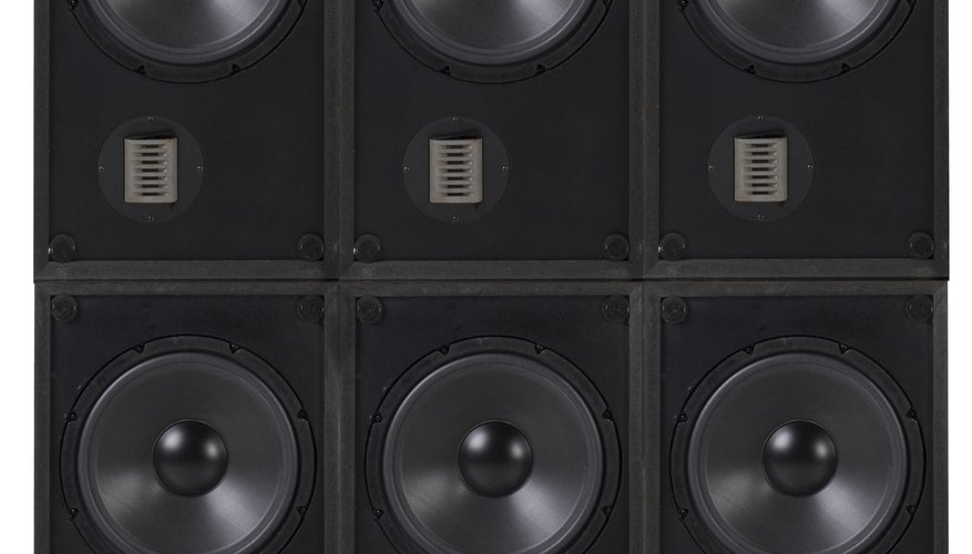 Listen to your bass drop on a large sound system to hear its full effect. Listen to your bass drop on a large sound system to hear its full effect.