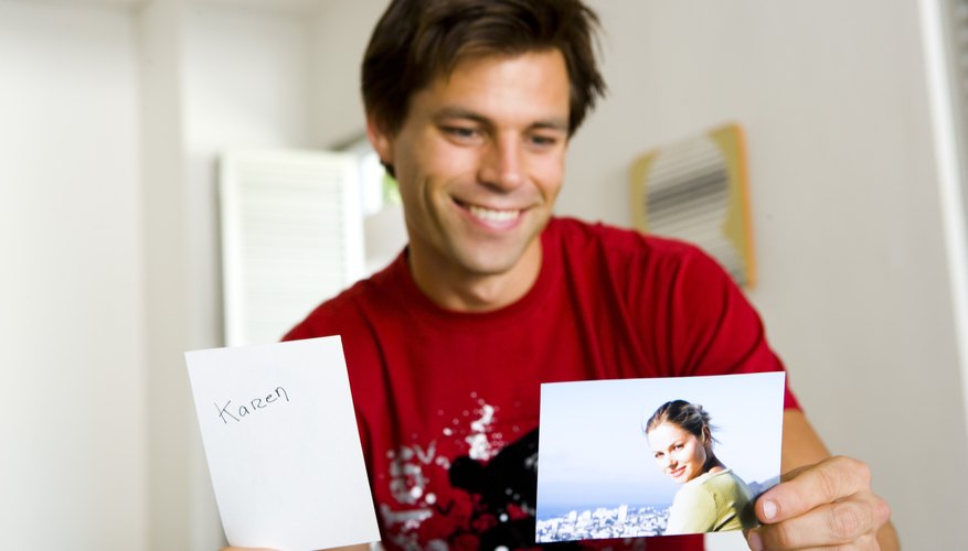 Choosing the right types of printing material for your pictures depends on your needs. Choosing the right types of printing material for your pictures depends on your needs.