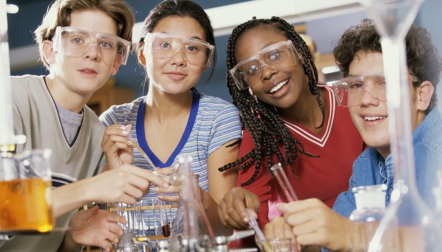 Science projects need not be expensive and complicated. Science projects need not be expensive and complicated.