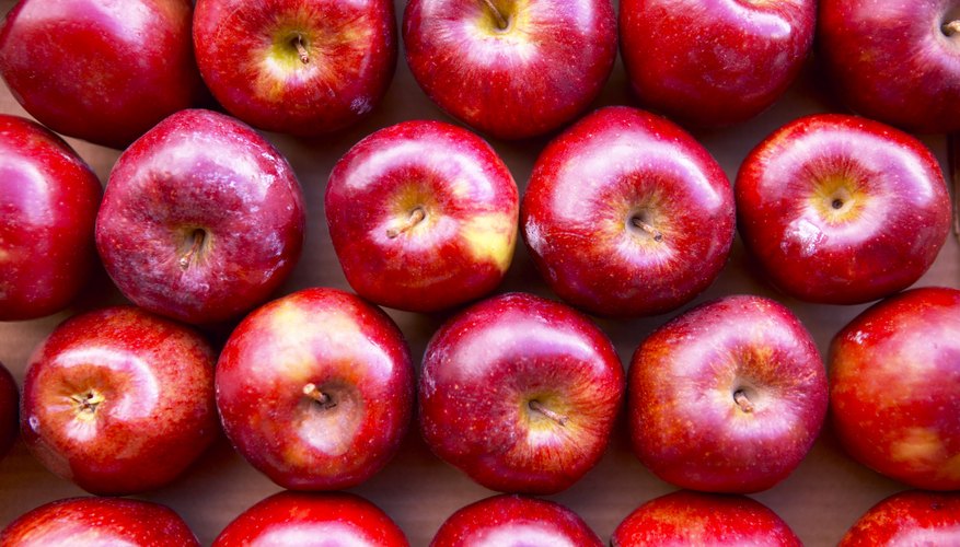 Vinegars made from the sugars in apple cider or grape juice are especially common. Vinegars made from the sugars in apple cider or grape juice are especially common.