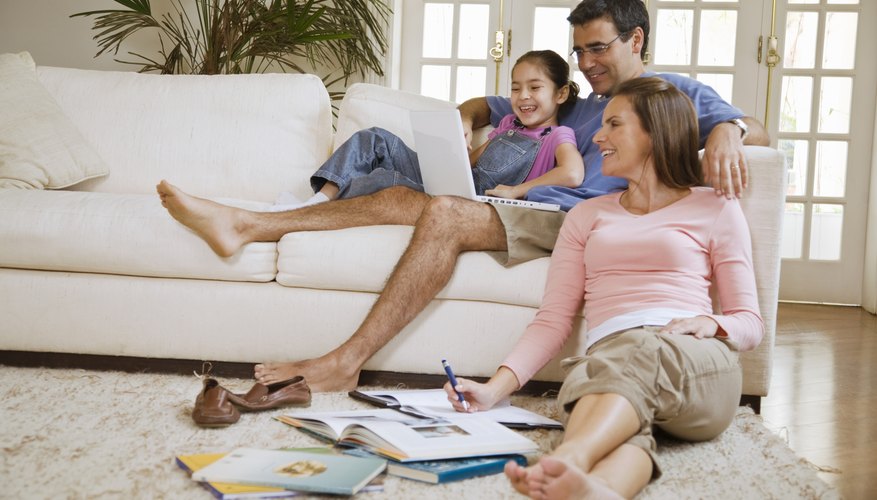 Daughters more strongly identify with their ethnicity than sons. Daughters more strongly identify with their ethnicity than sons.