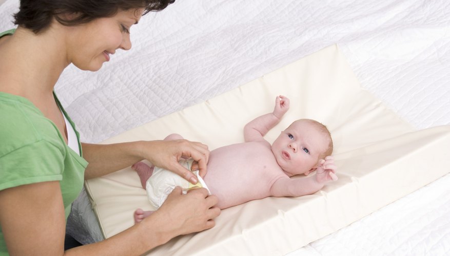 Keep the umbilical cord stump as dry as possible to promote healing. Keep the umbilical cord stump as dry as possible to promote healing.