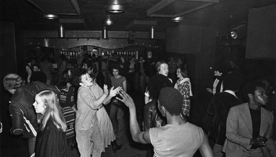 Fashion and dance went together in the '70s. Fashion and dance went together in the '70s.