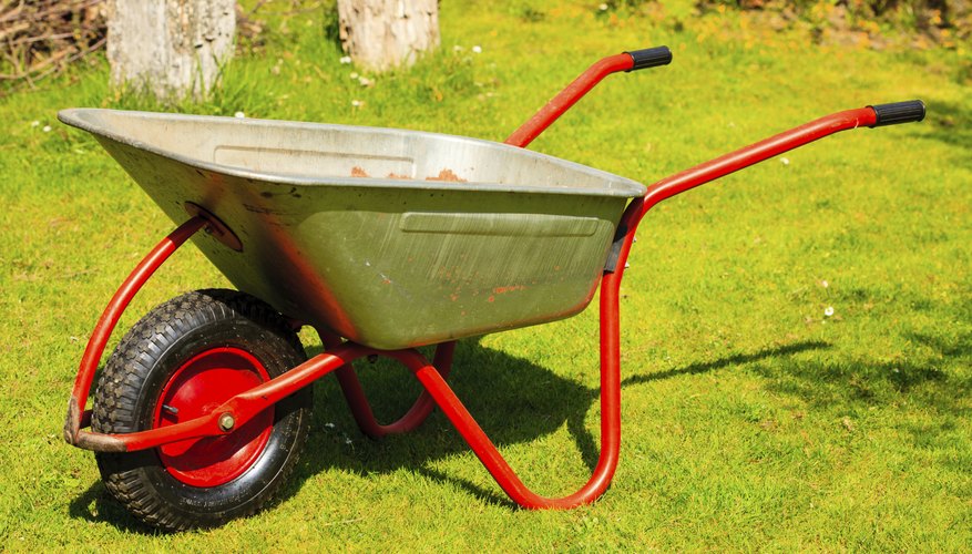 what-simple-machines-make-a-wheelbarrow-sciencing