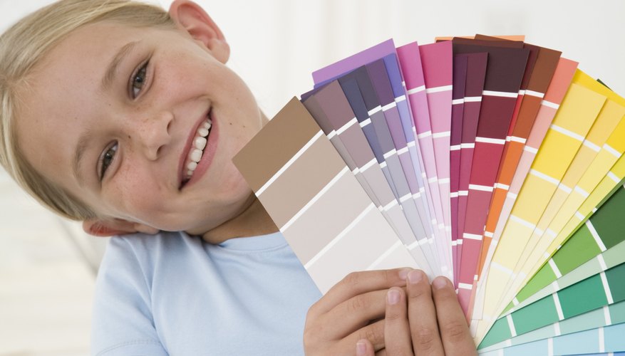 Help your child to learn about colors. Help your child to learn about colors.