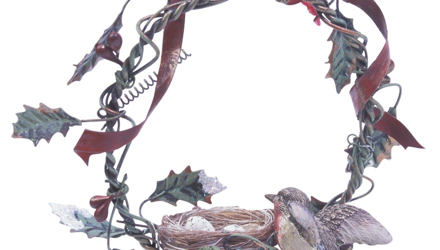 Crafts using realistic looking leaves bring the outdoors inside. Crafts using realistic looking leaves bring the outdoors inside.