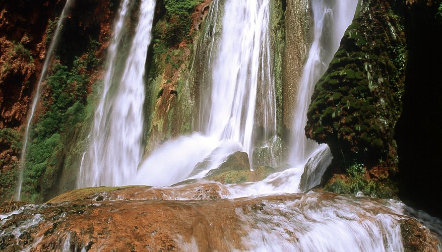 Photo Credit: Goodshoot/Goodshoot/Getty Images A waterfall can make a distinctive and impressive diorama feature.