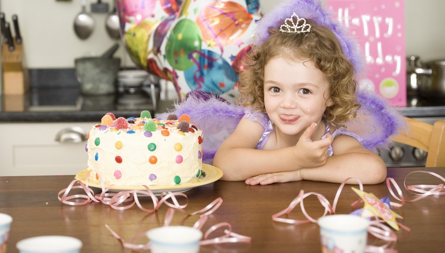 Diabetic children need to watch what they eat, even at a birthday party. Diabetic children need to watch what they eat, even at a birthday party.