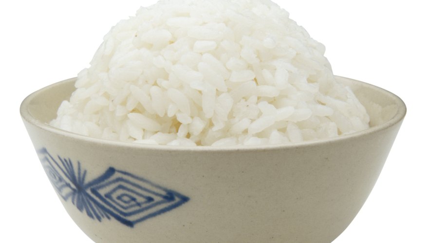 Alternate giving your child white rice and other rices. Alternate giving your child white rice and other rices.