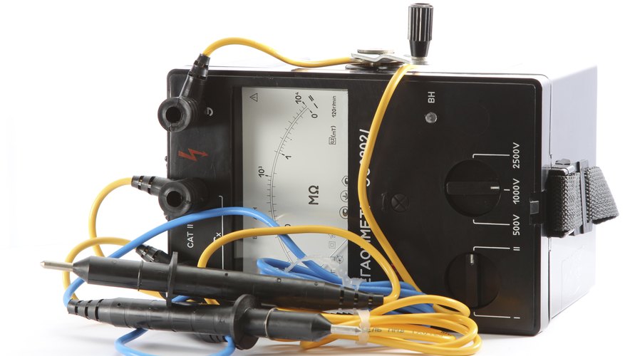 There are times when an analog multimeter is preferable to a digital multimeter. There are times when an analog multimeter is preferable to a digital multimeter.
