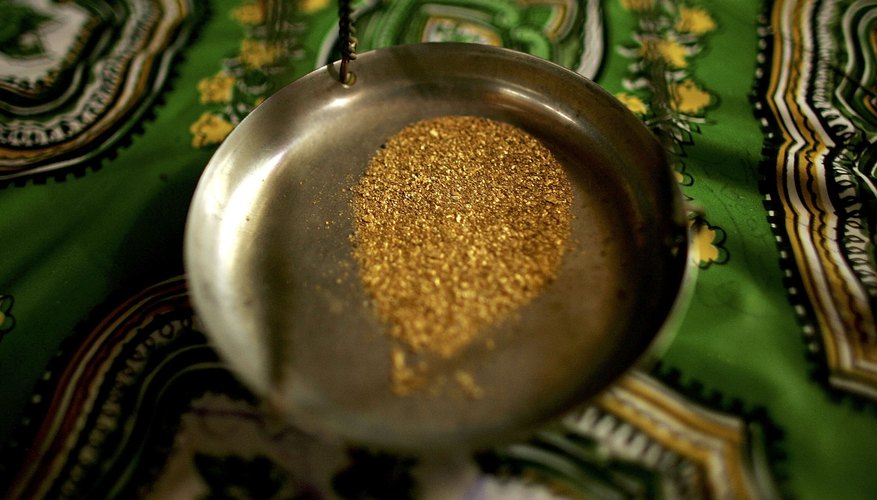 Exchange a small quantity of real gold for money from gold stores or prospecting shops. Exchange a small quantity of real gold for money from gold stores or prospecting shops.