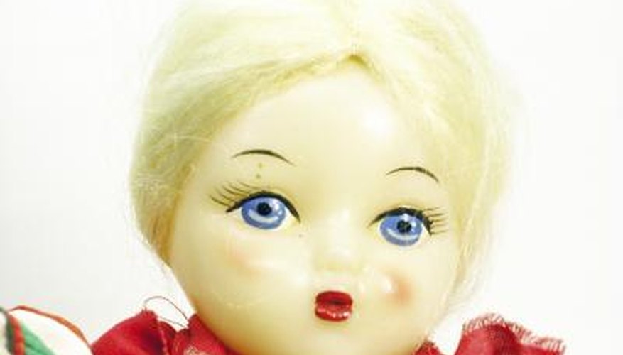 Make your very own doll face out of craft supplies. Make your very own doll face out of craft supplies.