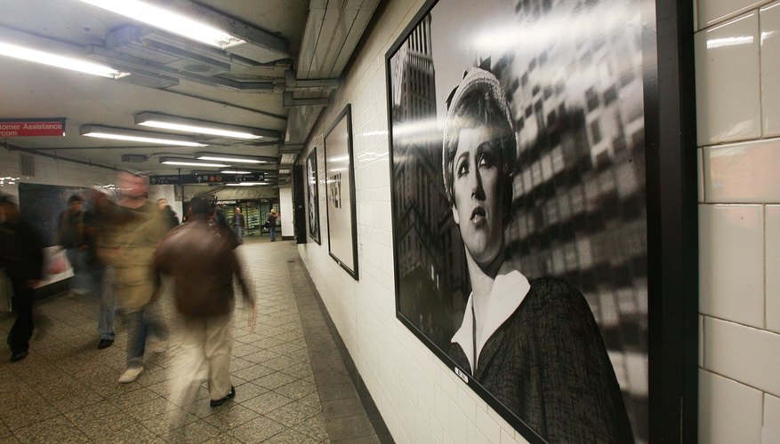 Cindy Sherman photograph in public space Cindy Sherman photograph in public space