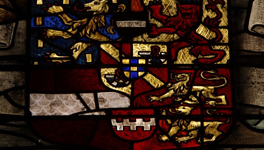 You can find your crest with an online seach of your surname. You can find your crest with an online seach of your surname.